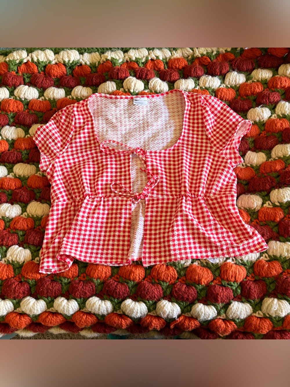 Women’s Red Gingham Tie-Front cropped shirt